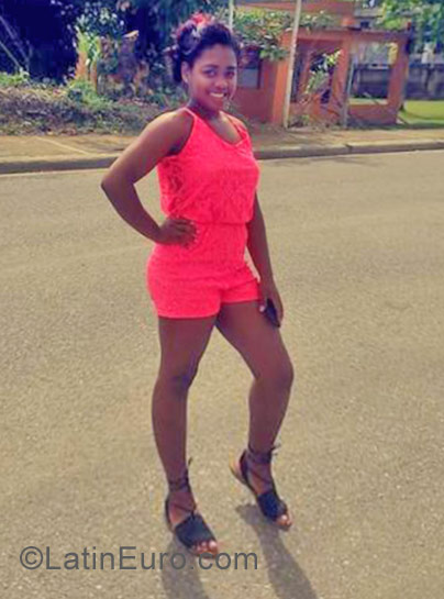 Date this cute Dominican Republic girl Claribel from Santo Domingo DO31211