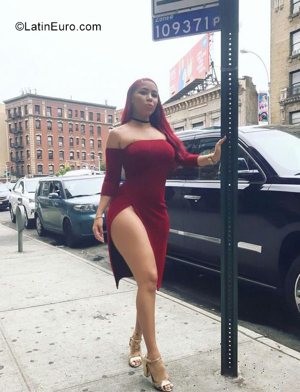 Date this sensual Dominican Republic girl Esthefany from La Romana DO31237