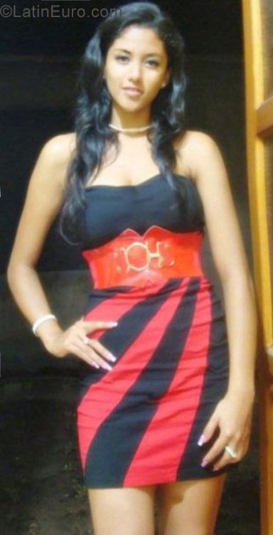 Date this young Venezuela girl Maria from Barquisimeto VE1279