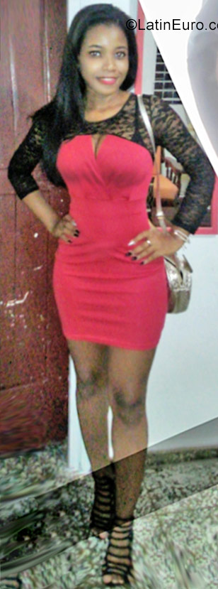 Date this attractive Dominican Republic girl Yohanna from La Romana DO31442