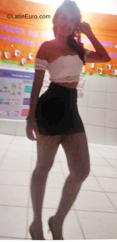 Date this hot Brazil girl Karlla from Fortaleza BR10433