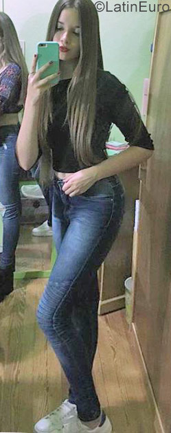 Date this georgeous Argentina girl Macarena from Buenos Aires AR119