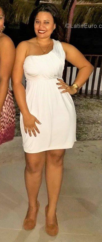 Date this young Dominican Republic girl Jasmel from Nagua DO31557