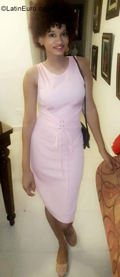 Date this nice looking Dominican Republic girl Melina from Puerto Plata DO31615