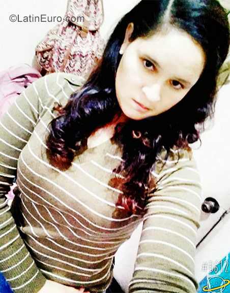 Date this georgeous Peru girl Sol from Chiclayo PE1222
