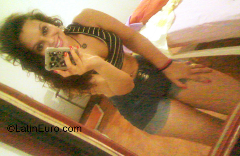 Date this passionate Brazil girl Maira from Itajai BR10459