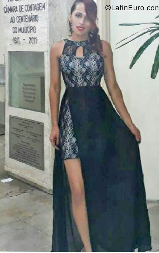 Date this sensual Brazil girl Junia from Belo Horizonte BR10491