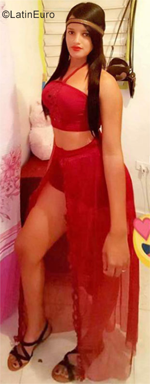 Date this tall Dominican Republic girl Jordania from La Romana DO32001
