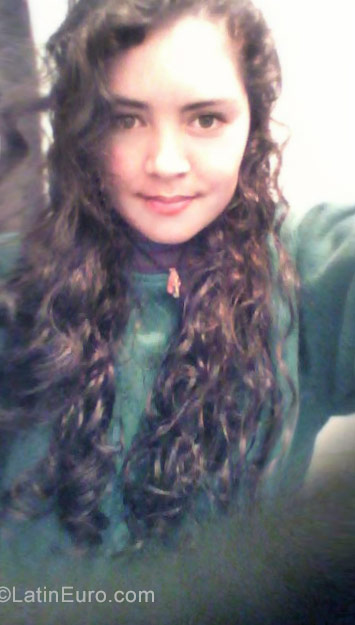 Date this foxy Venezuela girl Oriana from Barinas VE1477