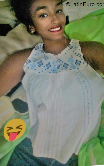 Date this passionate Venezuela girl Veronica from Puerto Ordaz VE1539