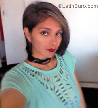 Date this fun Venezuela girl Candy from Maracaibo VE1543