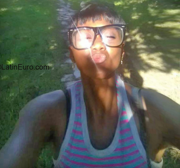 Date this hot Jamaica girl Kookie from Kingston JM2577