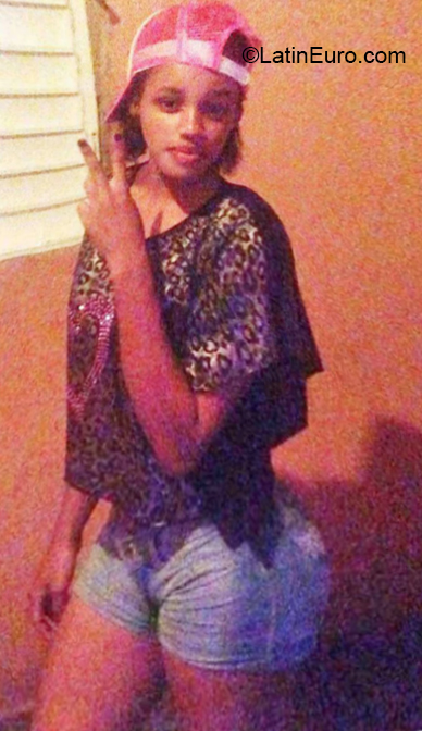 Date this tall Dominican Republic girl Pamela from Santo Domingo DO32335