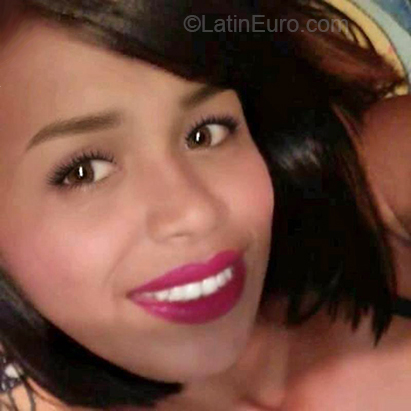 Date this young Venezuela girl Yorel from Caracas VE1623