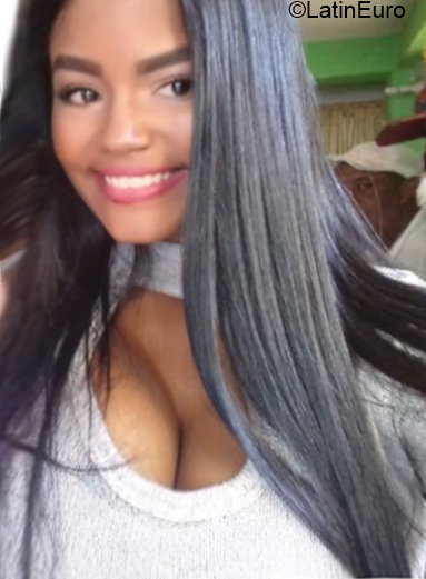 Date this funny Venezuela girl Genesis from Caracas VE1656