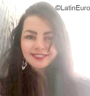 Date this delightful Brazil girl Fernanda from Recife BR10572