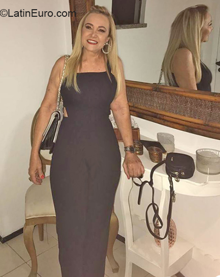 Date this foxy United States girl Raquel from Uniontown US19385