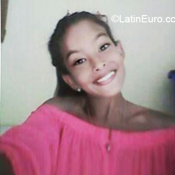 Date this beautiful Venezuela girl Karlen from Ciudad Boliva VE1797