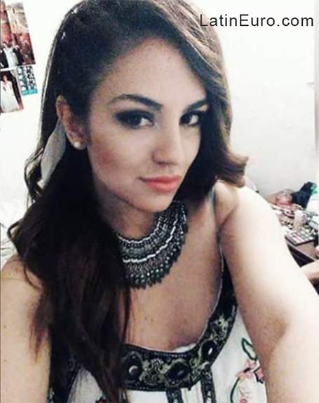 Date this georgeous Argentina girl Sol from San Miguel De Tucuman AR141