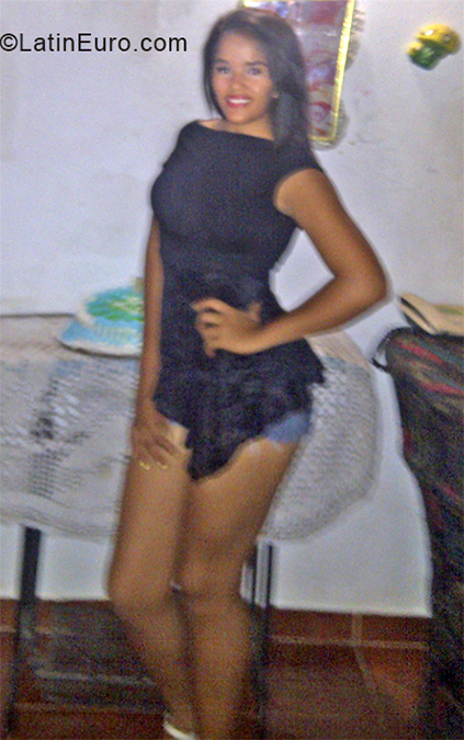 Date this hard body Venezuela girl Dioscorie from Puerto La Cruz VE1759