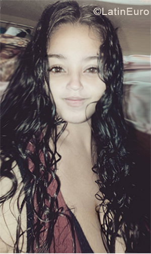 Date this cute Venezuela girl Adriana from Catia La Mar VE1763