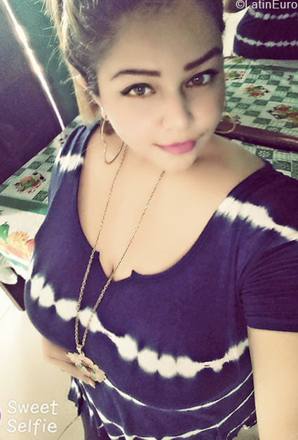 Date this gorgeous Nicaragua girl Elena from Managua NI209