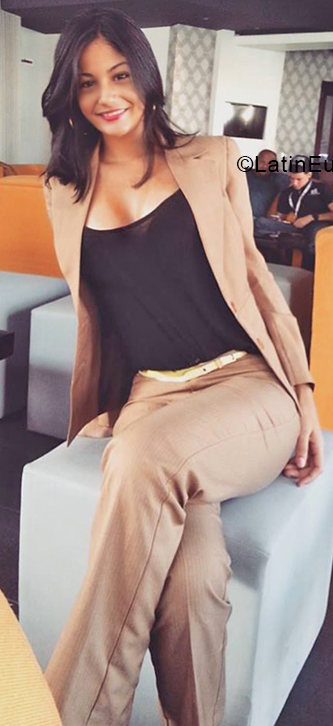 Date this happy Dominican Republic girl Chavalie from Santiago DO32848