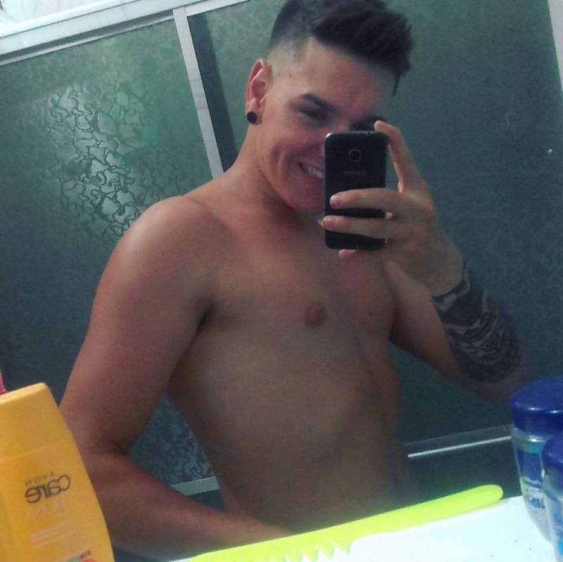 Date this funny Brazil man Bruno from Campo Bom BR10636