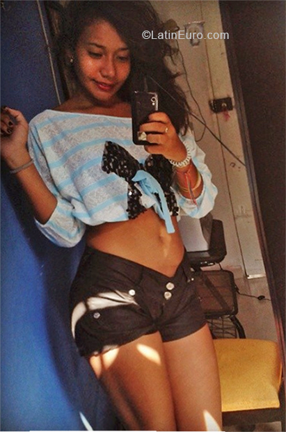 Date this georgeous Venezuela girl Katherine from Maracaibo VE2364