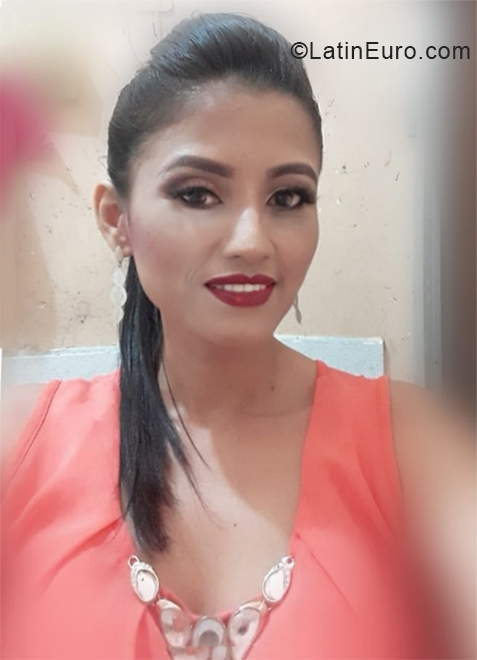 Date this hot Ecuador girl Sajo from Quevedo EC280