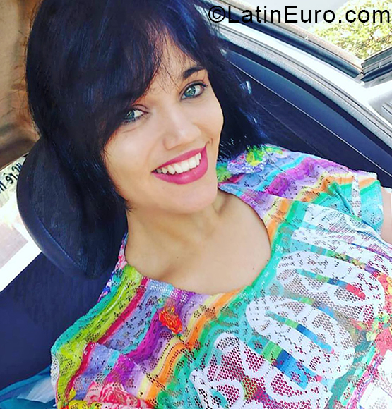 Date this attractive Brazil girl Ana from nova brasilandia BR10667