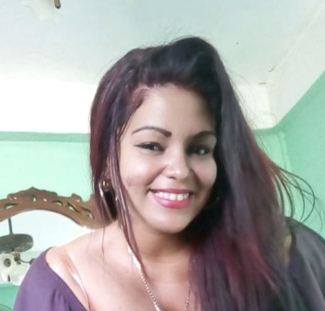 Date this hot Cuba girl Yanis from Havana CU401