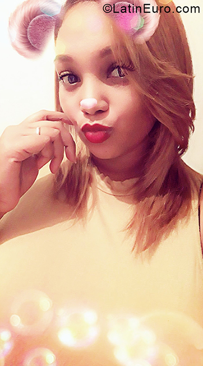 Date this funny Dominican Republic girl Nayelis from Santiago DO33214