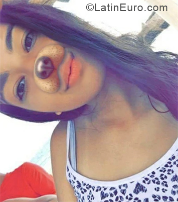 Date this sultry Venezuela girl Fabiola from Cumana VE1932