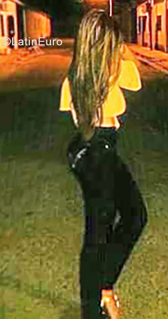 Date this foxy Venezuela girl Majohe from Guarico VE1950