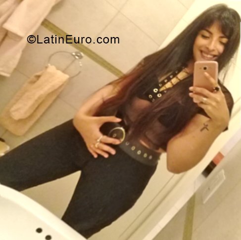 Date this pretty Argentina girl Luli from Cordoba AR163