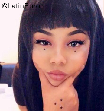 Date this pretty Venezuela girl Luz from Caracas VE1957