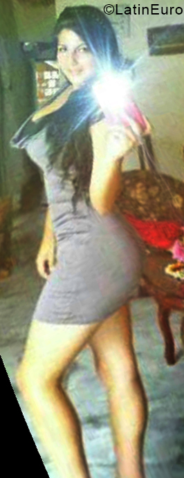 Date this hot Colombia girl Vale from Bogotá CO24515