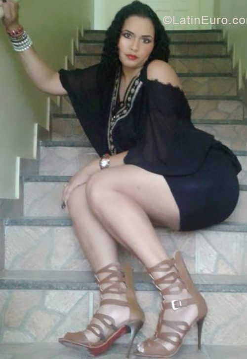 Date this cute Brazil girl Luciene from Aimorés BR10713