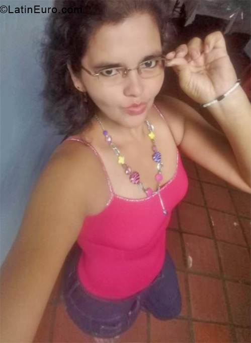 Date this fun Venezuela girl Esmeralda from San Cristobal VE1972