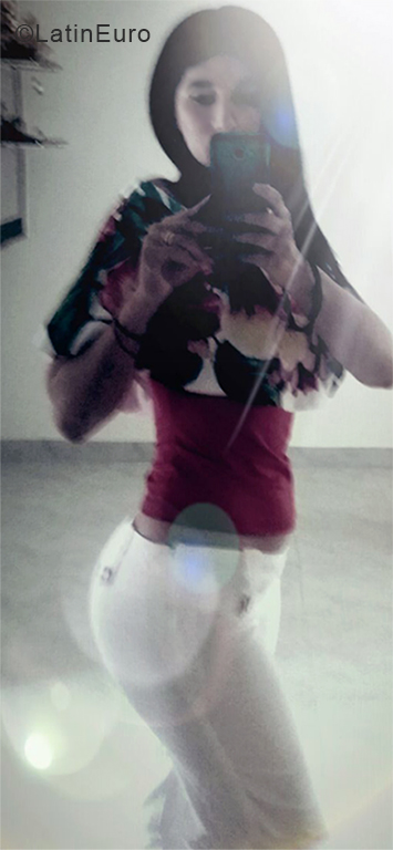 Date this pretty Colombia girl Abril from Cucuta CO24569