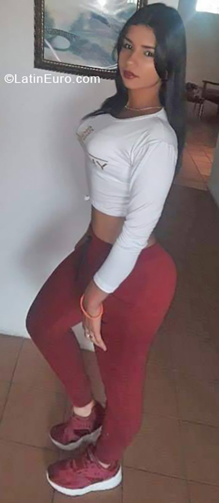 Date this hot Venezuela girl Eriuis from trujillo VE1999