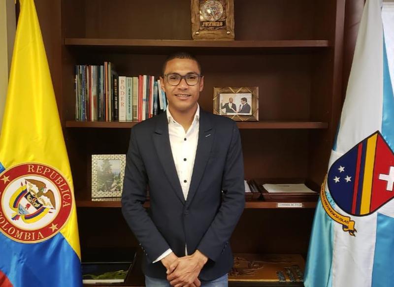 Date this happy Colombia man Providencebest from Bogota CO24674