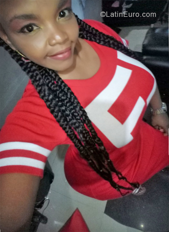 Date this nice looking Colombia girl Nubia mayesti from Jamundi CO24700