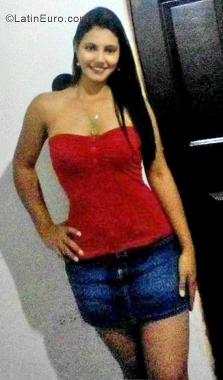 Date this sensual Dominican Republic girl Zoriani from Santiago DO33811