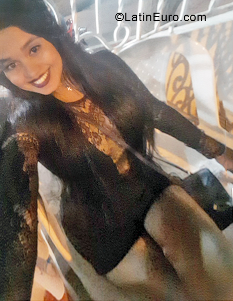 Date this pretty Colombia girl Sandra from Barranquilla CO31575