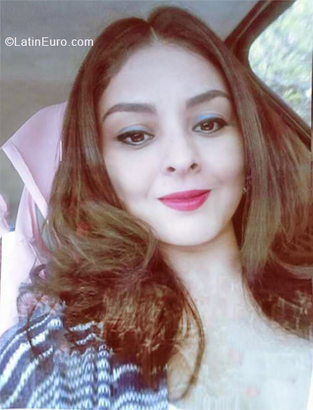Date this cute Honduras girl Jessica from Tegucigalpa HN2995