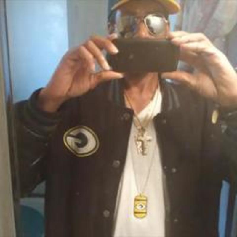 Date this passionate United States man Antonio39 from Kansas City US19823