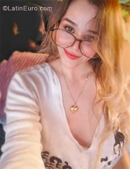 Date this hard body Colombia girl Marisol from BUCARAMANGA CO25261