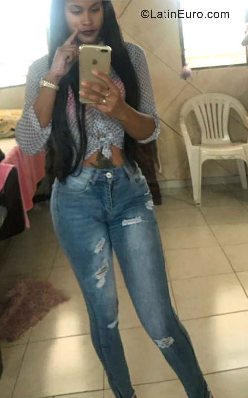 Date this funny Dominican Republic girl Marilis from Santo Domingo DO34353